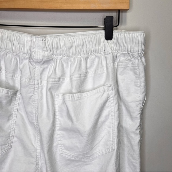 Lane Bryant White Cotton Spandex Lyocell High Waisted Shorts Size 14/16 - Picture 6 of 9